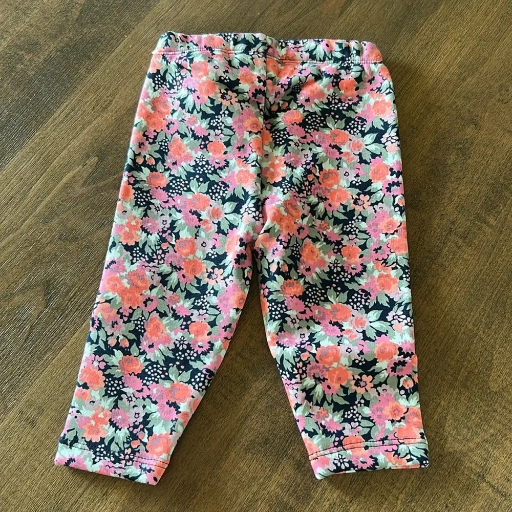 Baby gap 6-12 months NWT